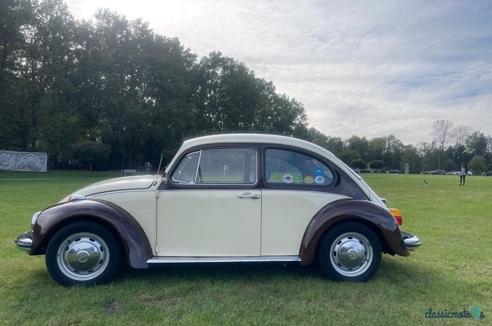 1980' Volkswagen Garbus photo #3
