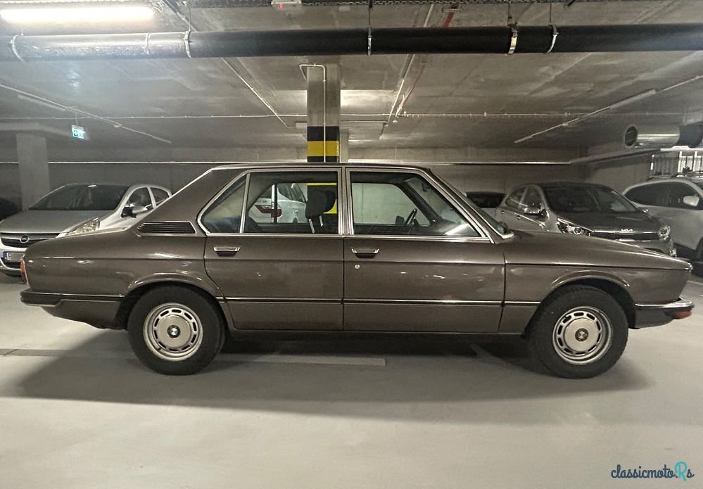1975' BMW Seria 5 518 photo #5