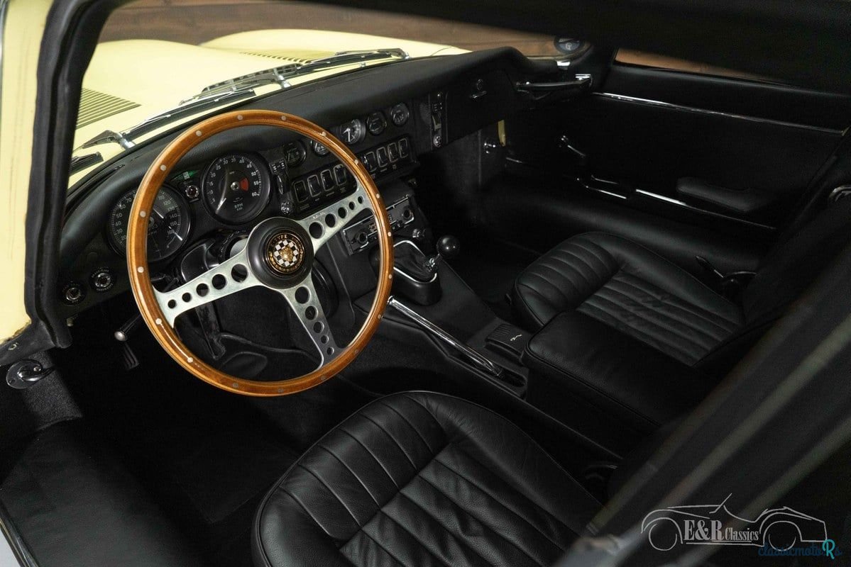 1970' Jaguar E-Type photo #2