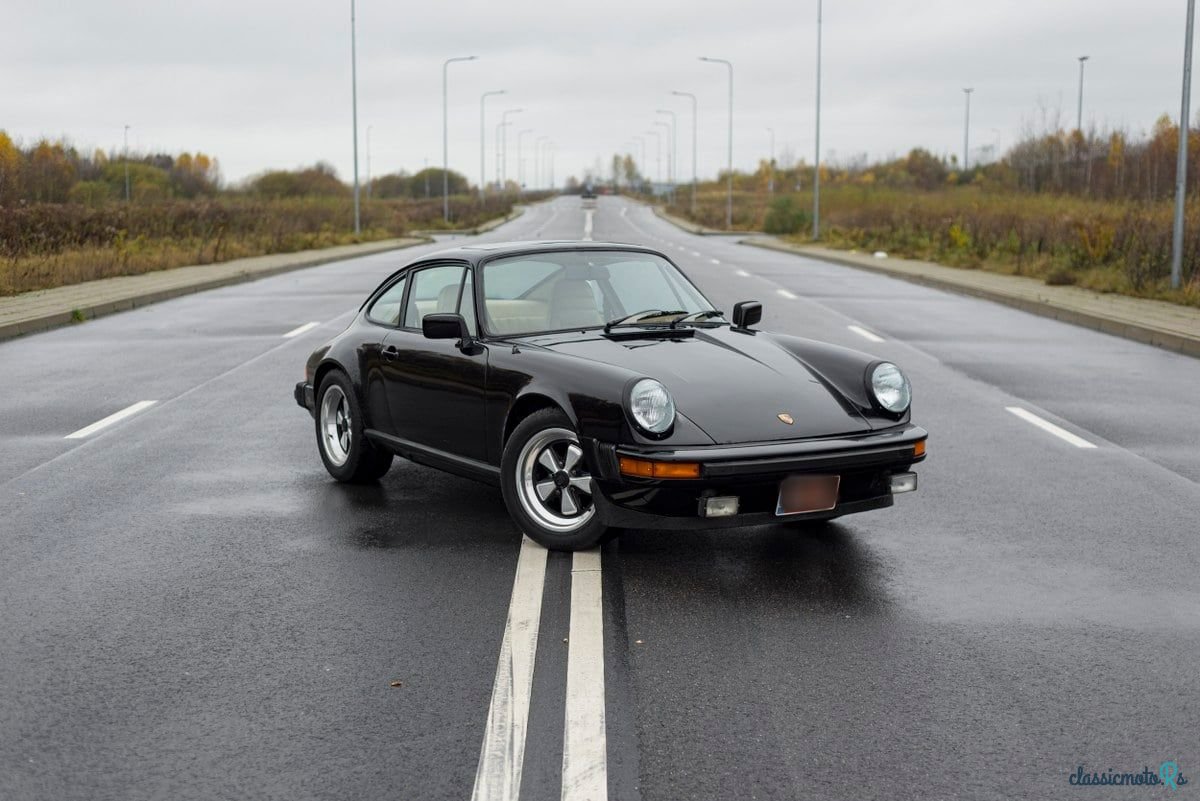 1980' Porsche 911 photo #2