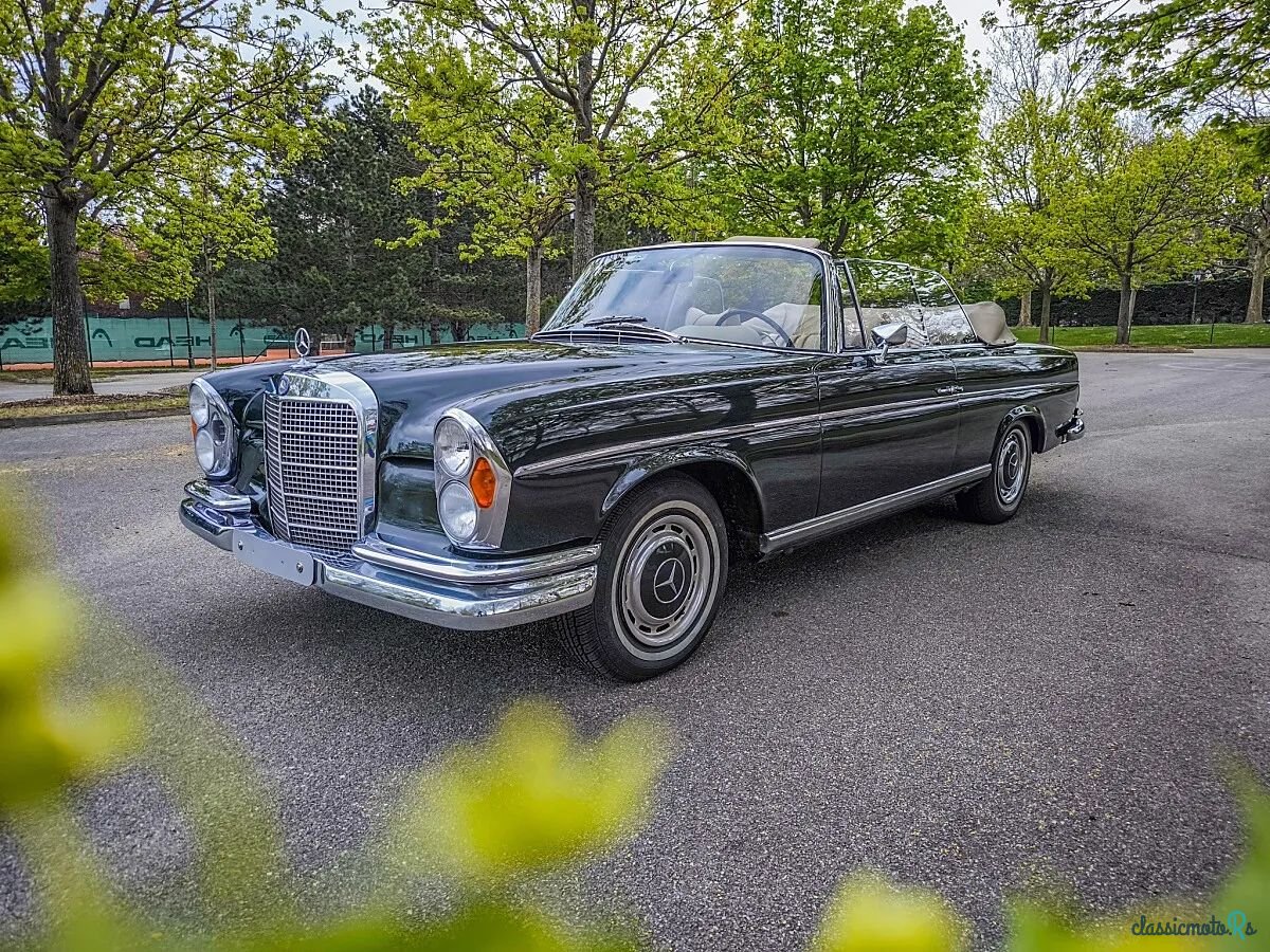 1970' Mercedes-Benz 280 SE photo #3