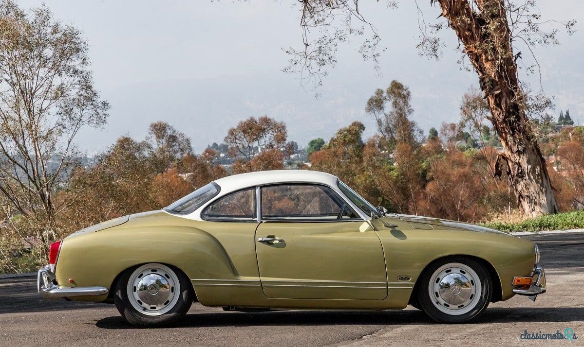 1971' Volkswagen Karmann Ghia photo #4