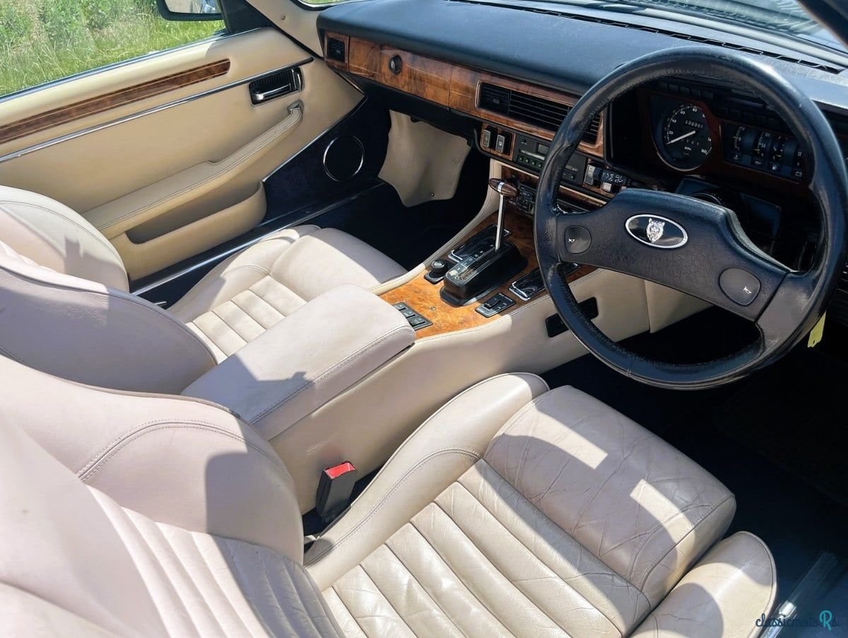 1989' Jaguar XJS photo #6