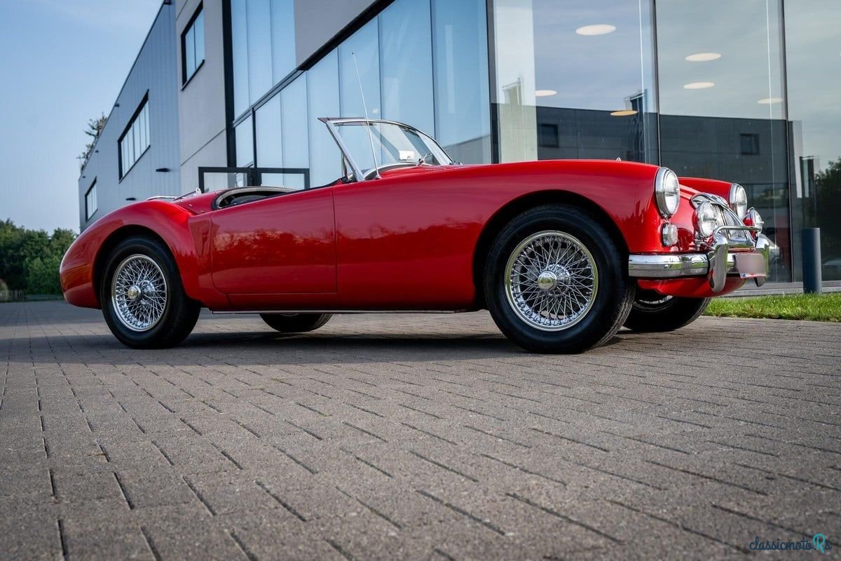 1962' MG MGA photo #5