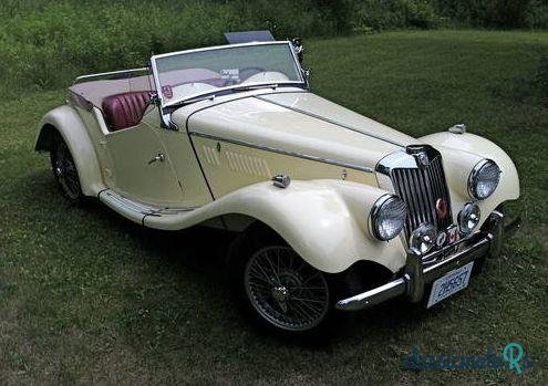 1954' MG TF photo #2