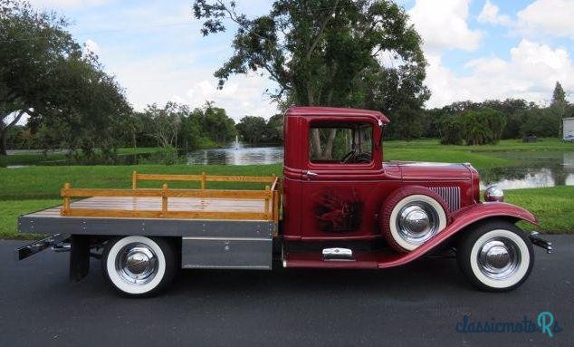 1932' Ford Custom photo #5