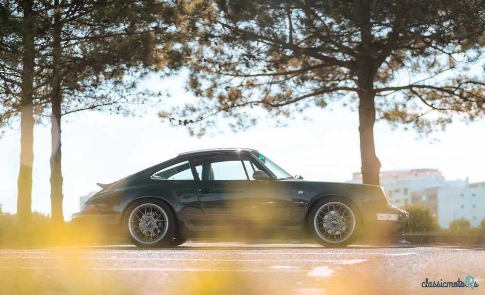 1989' Porsche 911 Carrera 4 photo #2