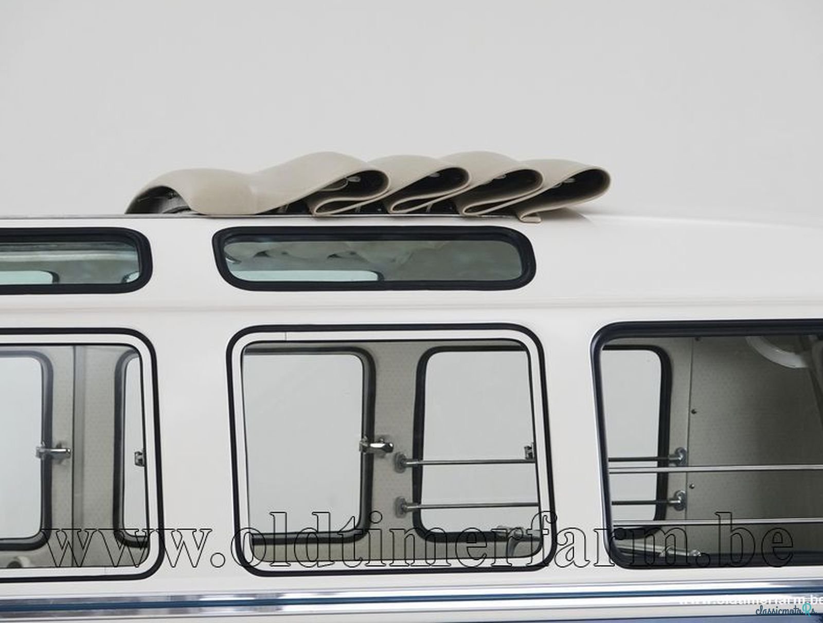 1966' Volkswagen Camper photo #5