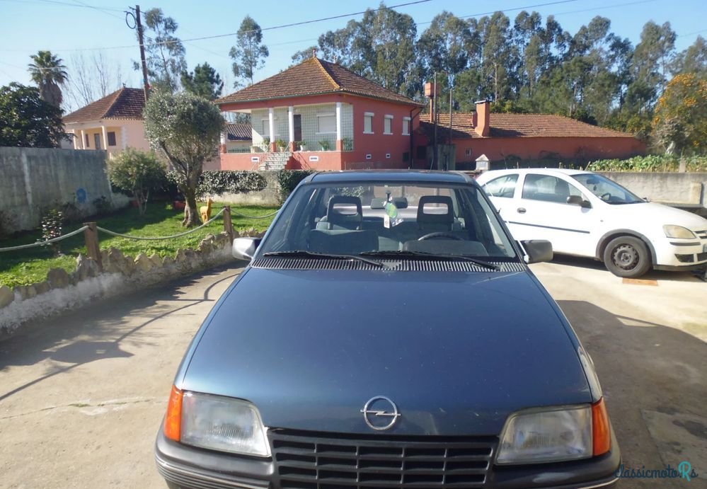 1987' Opel Kadett photo #1