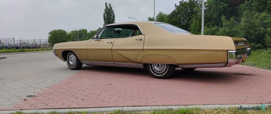 1967' Pontiac Bonneville photo #2