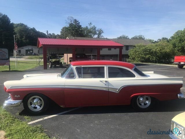 1957' Ford Custom photo #3