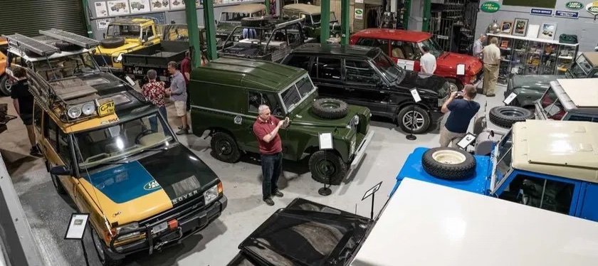 Dunsfold Collection  - world's largest collection of Land Rovers