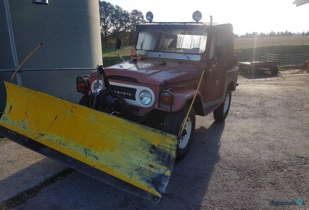 1976' Toyota Land Cruiser photo #2