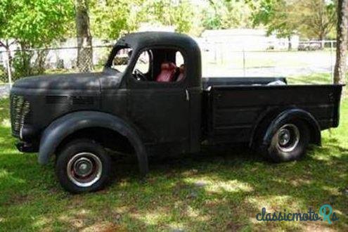 1946' Reo Speedwagon Pickup photo #3