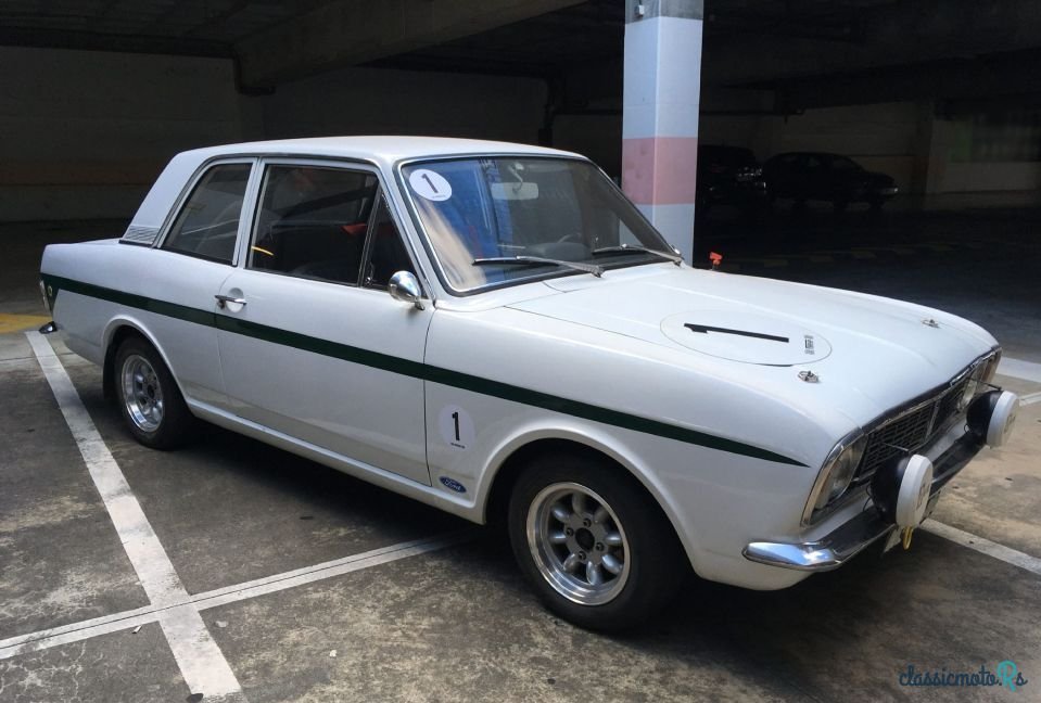 1969' Ford Escort photo #3