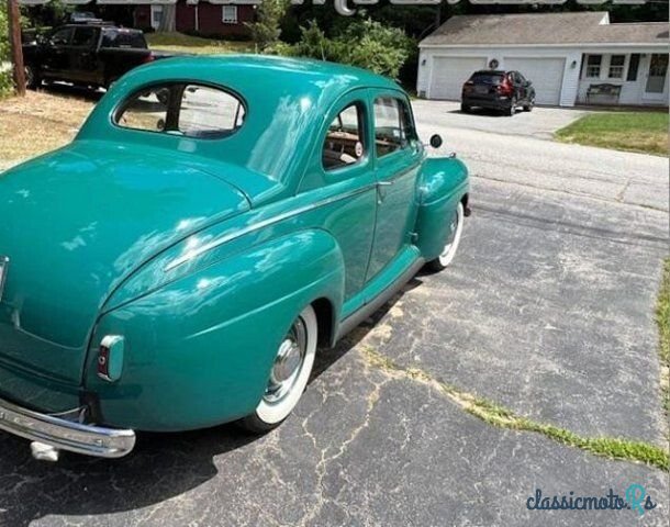 1941' Ford Super Deluxe photo #3