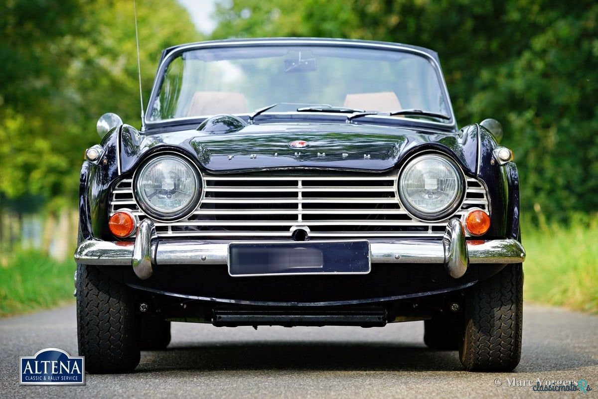 1966' Triumph TR4 photo #2