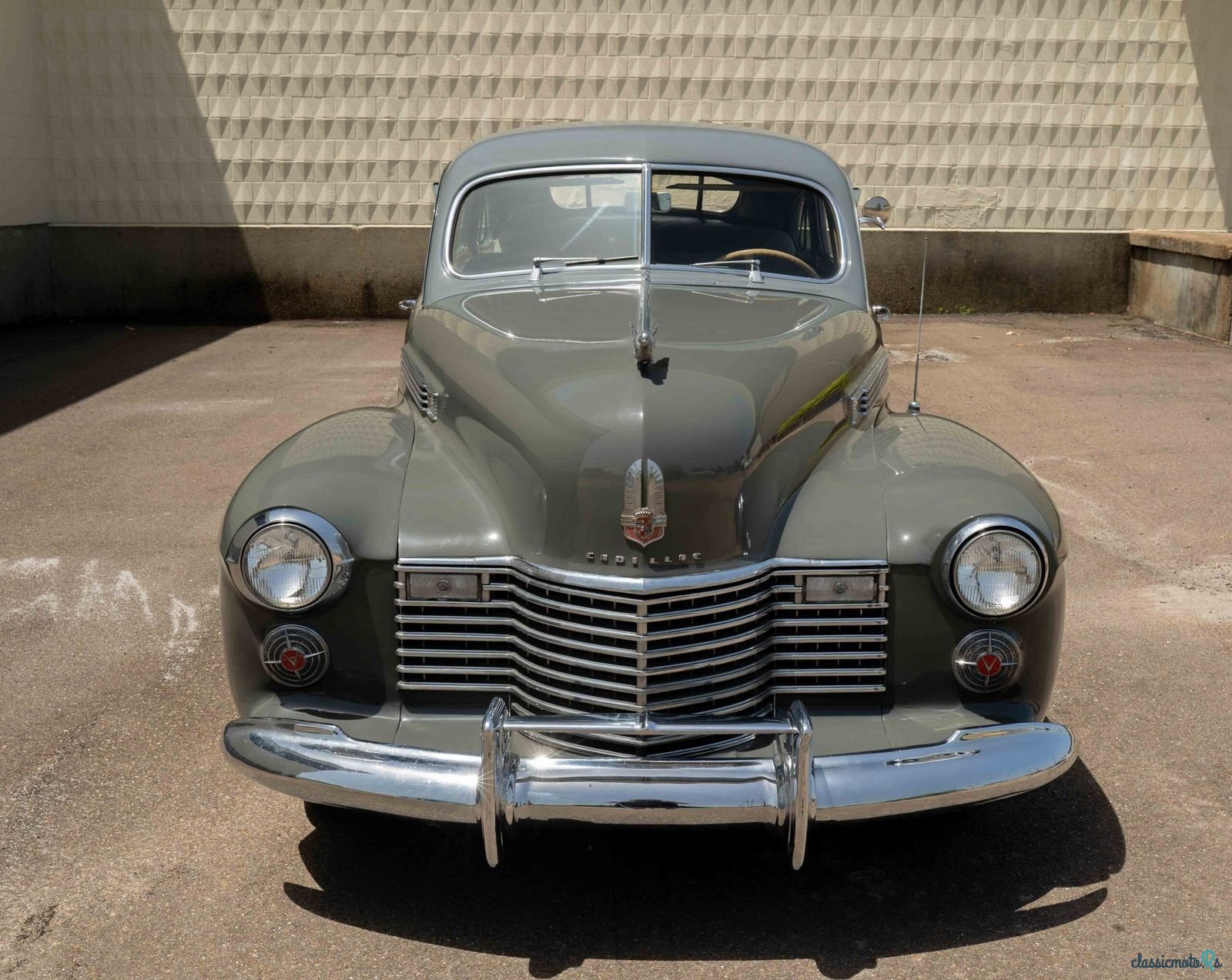 1941' Cadillac Series 61 photo #2