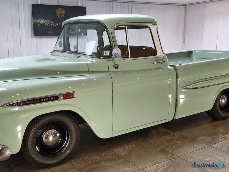 1959' Chevrolet Apache photo #3