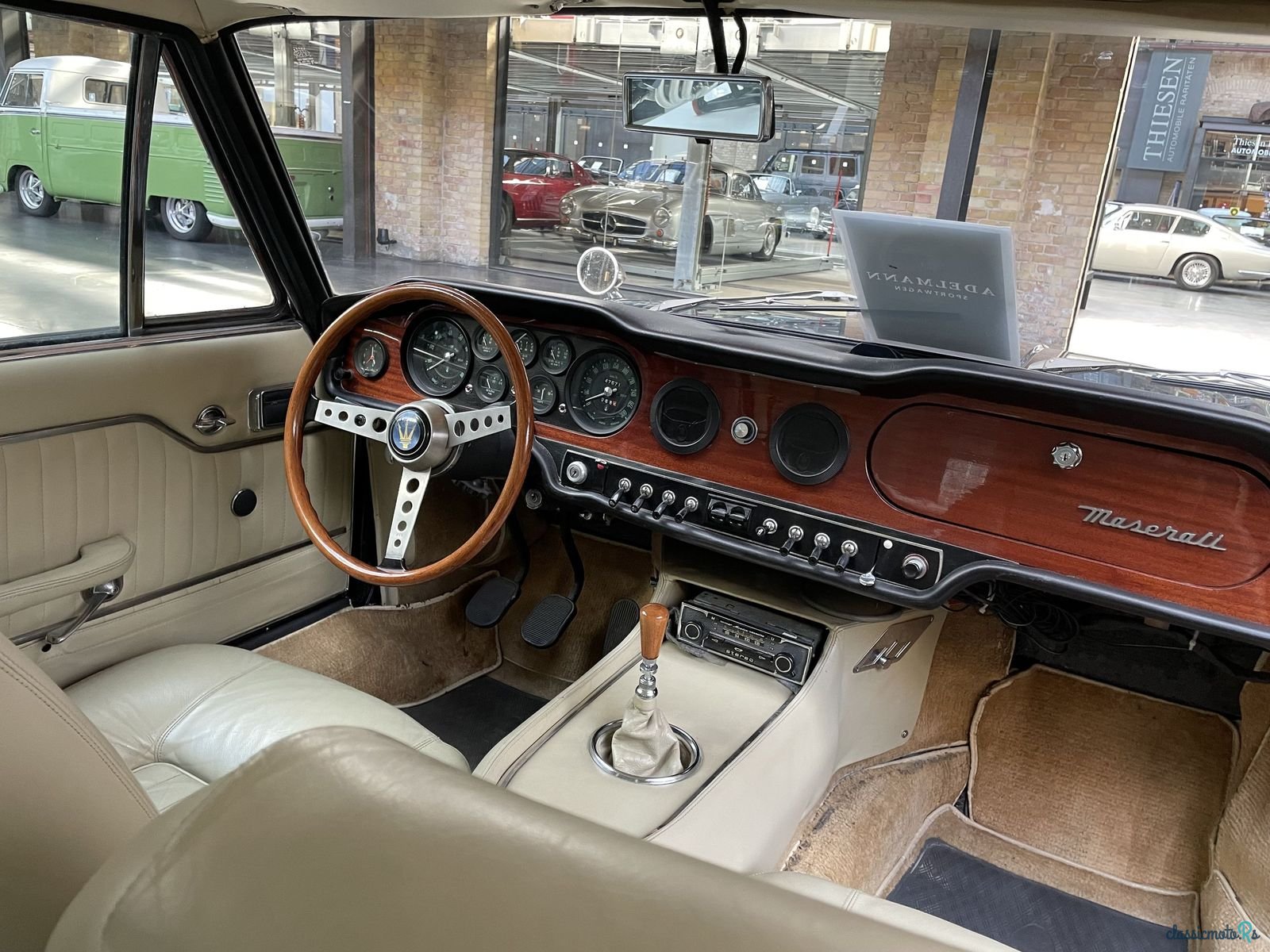 1970' Maserati Mexico 4,2 photo #6
