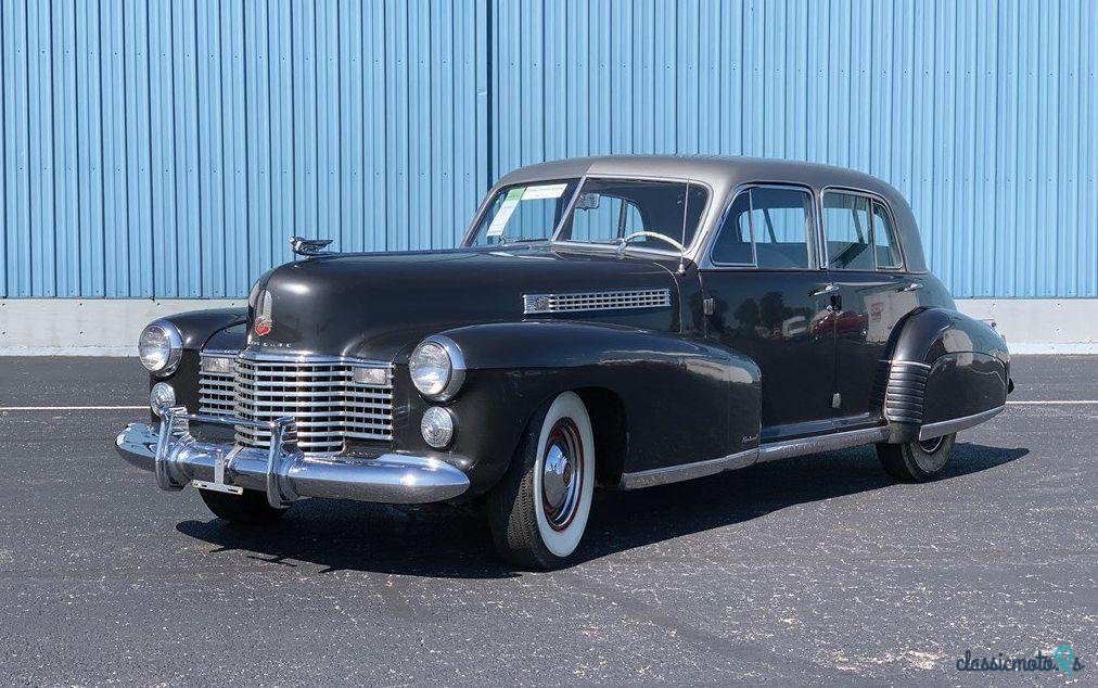 1941' Cadillac Series 60 Special Sedan photo #2