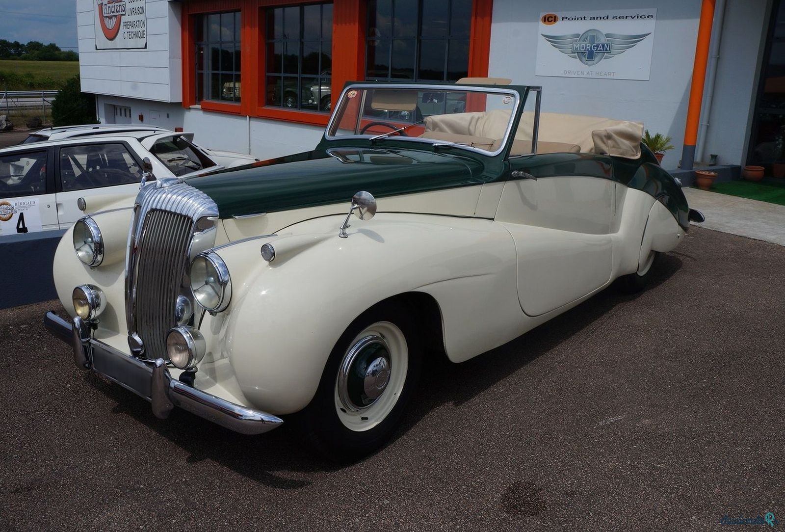 1952' Daimler DB18 photo #4
