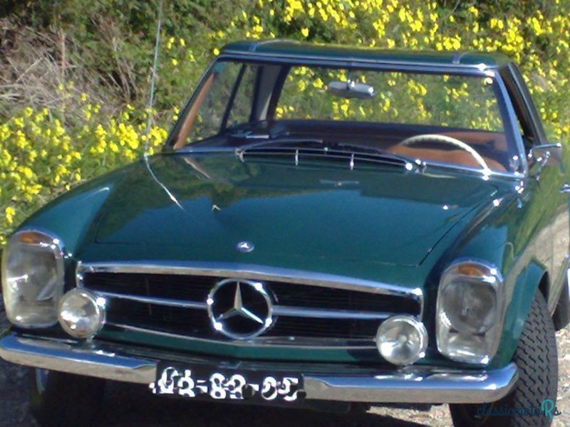 1965' Mercedes-Benz 230 photo #1