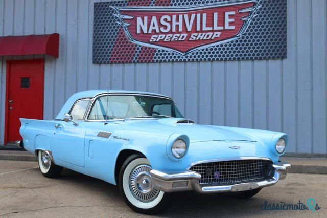 1957' Ford Thunderbird photo #3