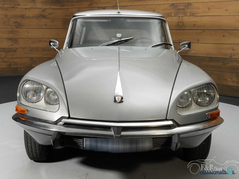 1973' Citroen DS photo #5
