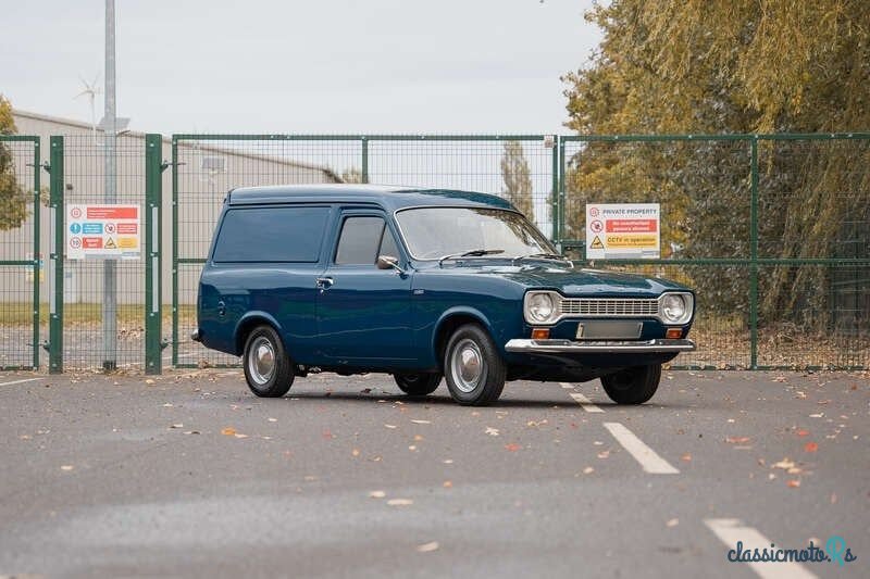 1974' Ford Escort photo #1