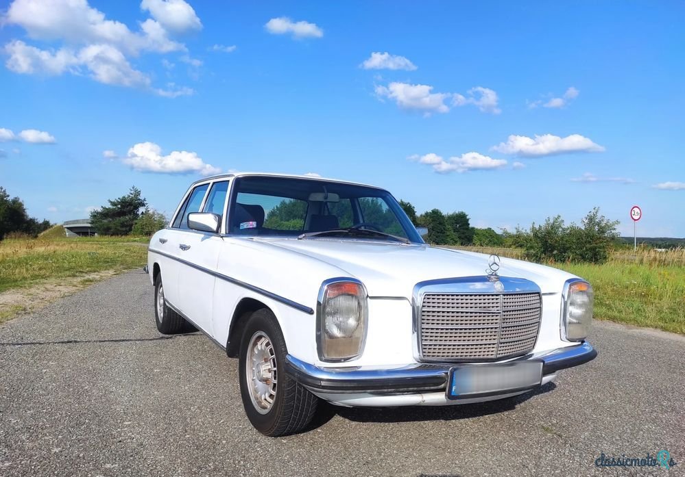 1975' Mercedes-Benz photo #6