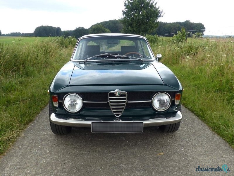 1970' Alfa Romeo Giulia photo #2