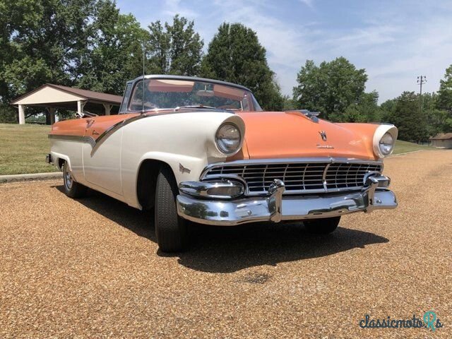 1956' Ford Fairlane photo #5