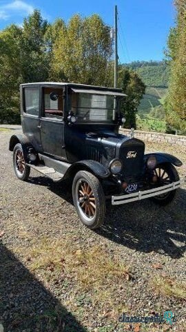 1925' Ford Model T photo #1