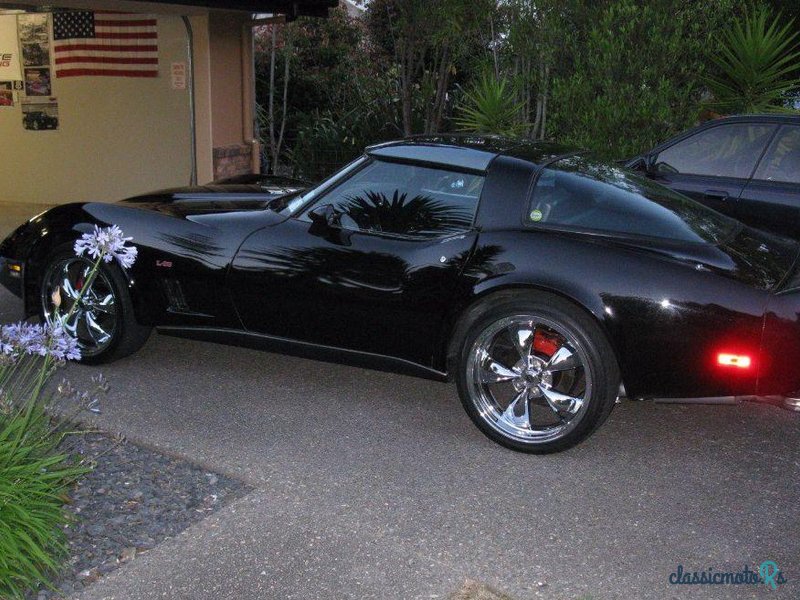 1980' Chevrolet Corvette photo #1