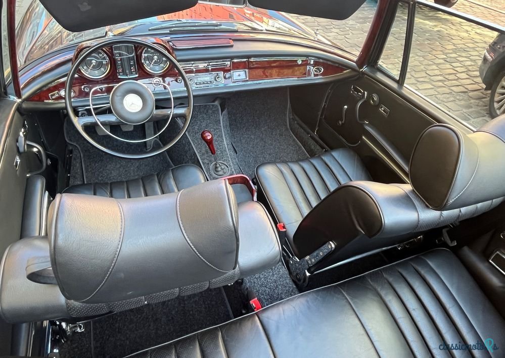 1962' Mercedes-Benz 220SE W111 photo #4