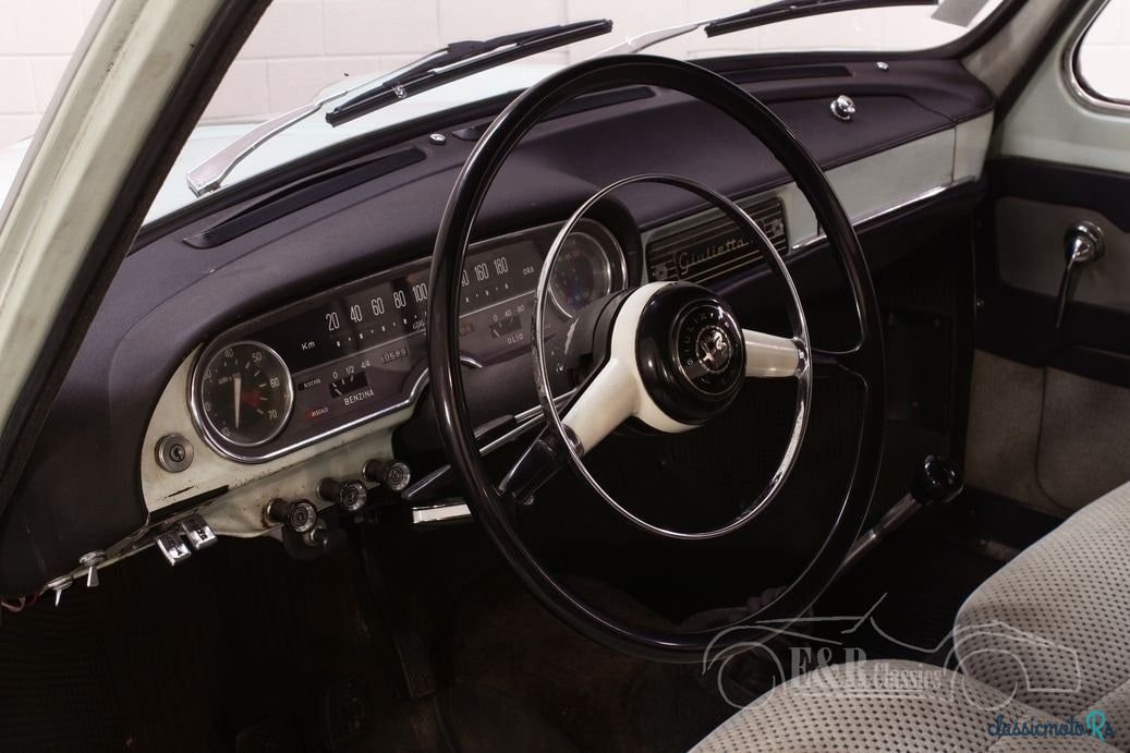 1965' Alfa Romeo Giulietta photo #2