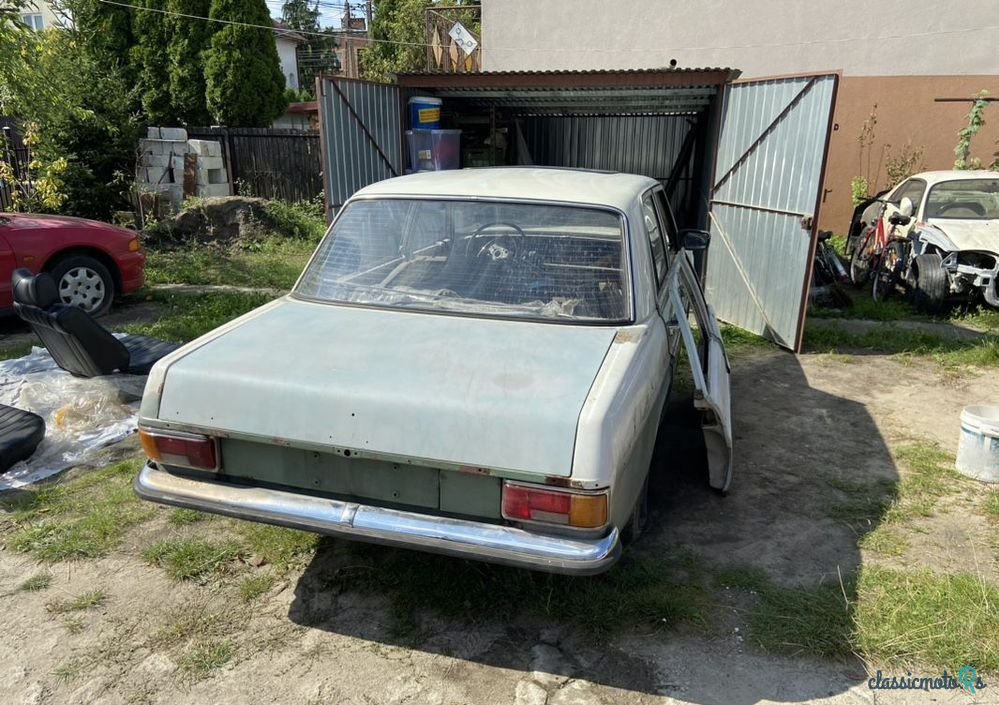 1972' Mercedes-Benz D200 W115 photo #5