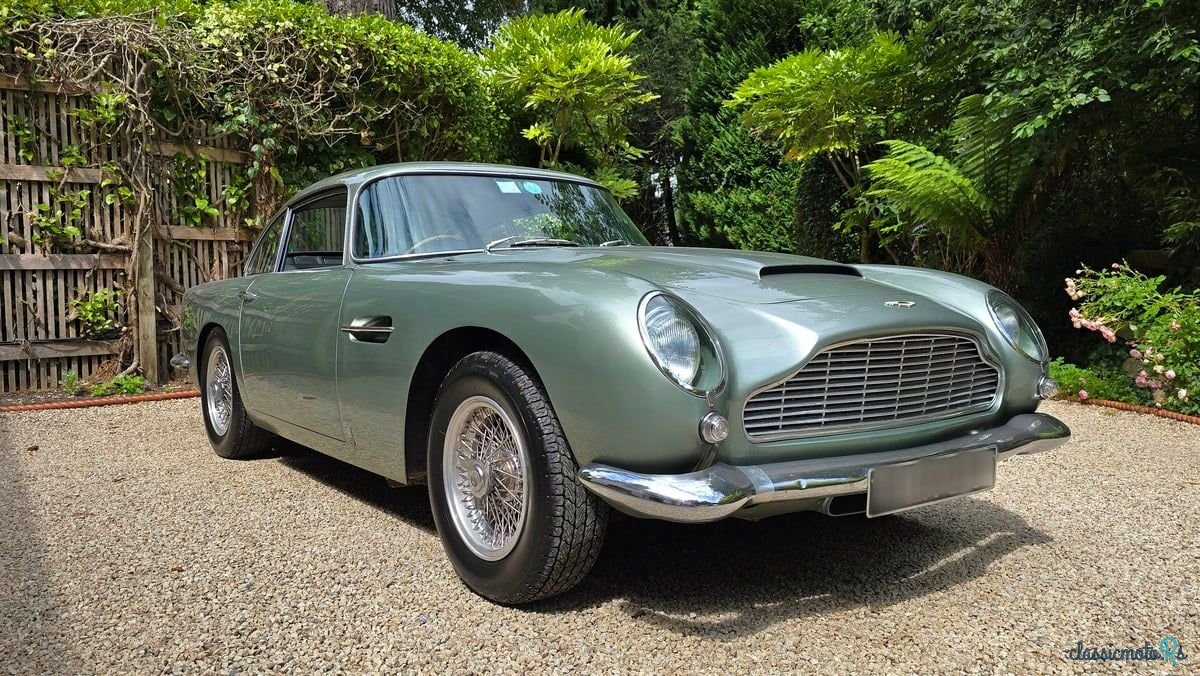 1965' Aston Martin DB5 photo #5
