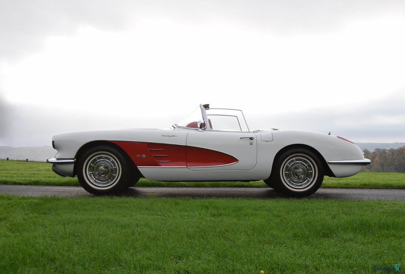 1960' Chevrolet Corvette photo #6