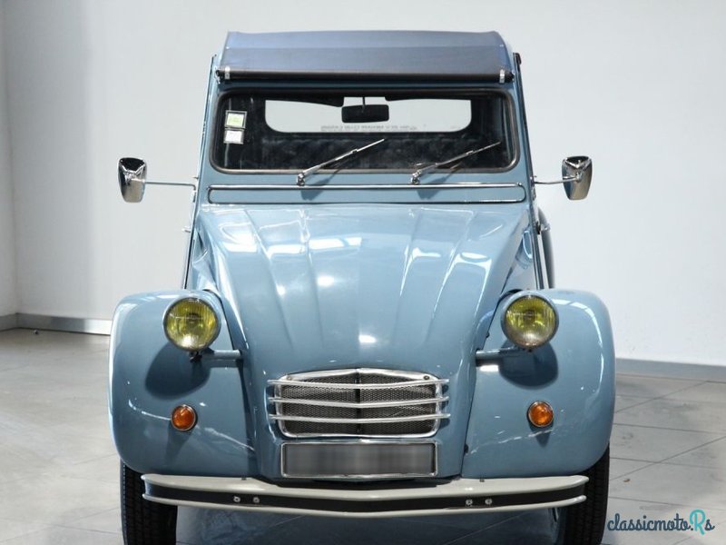 1963' Citroen 2CV photo #2