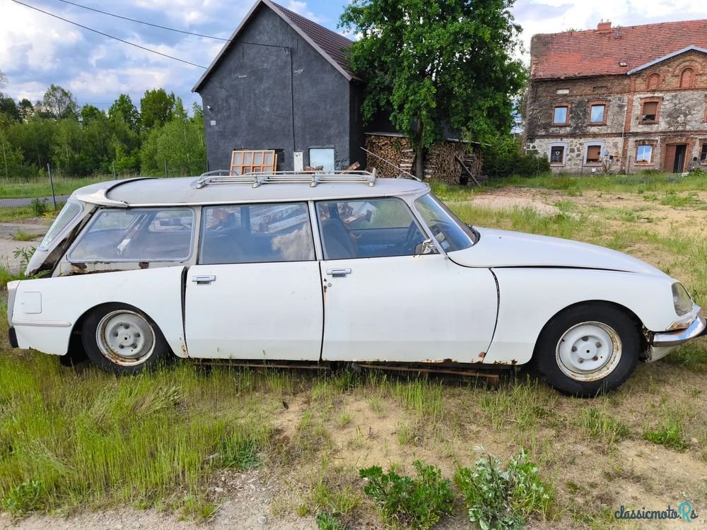 1970' Citroen DS photo #3
