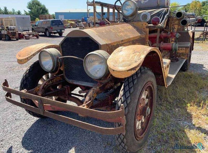 1929' American LaFrance photo #2