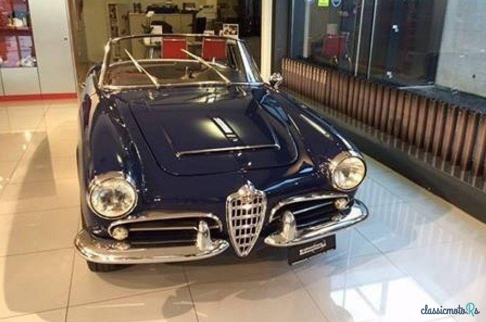 1965' Alfa Romeo Spider photo #1