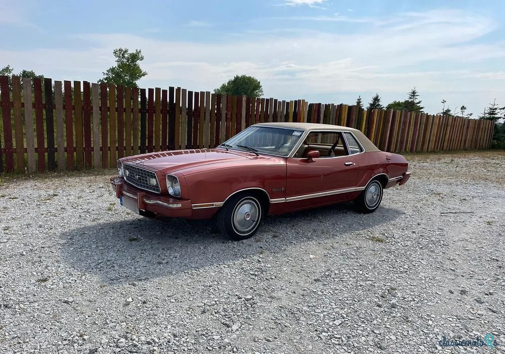 1975' Ford Mustang photo #1