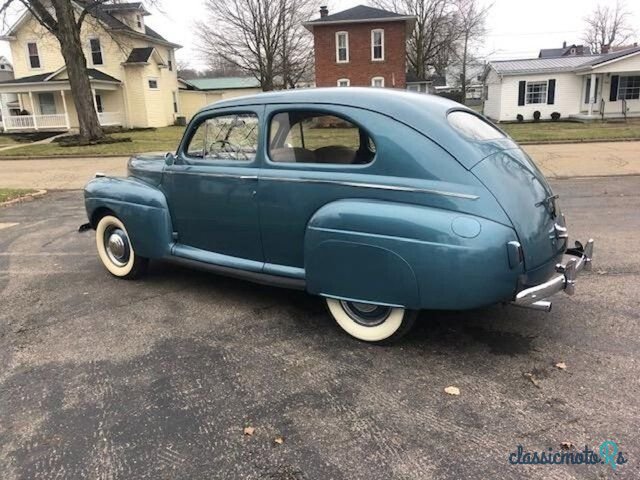 1941' Ford Super Deluxe photo #3