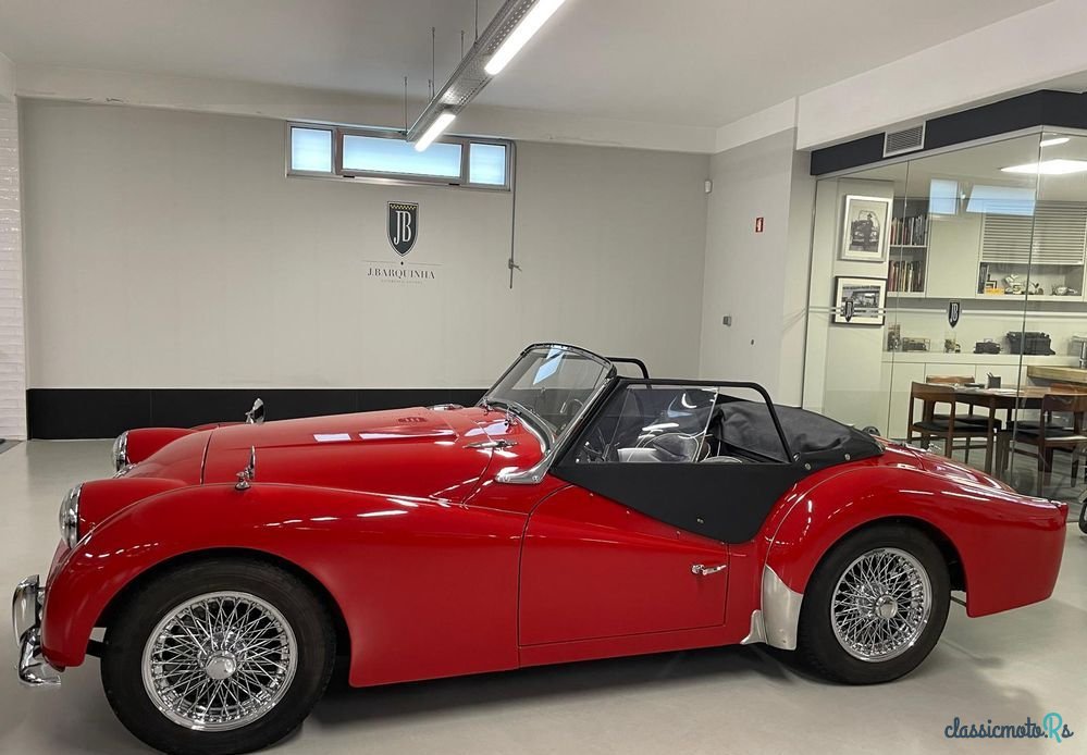 1961' Triumph TR3 photo #2