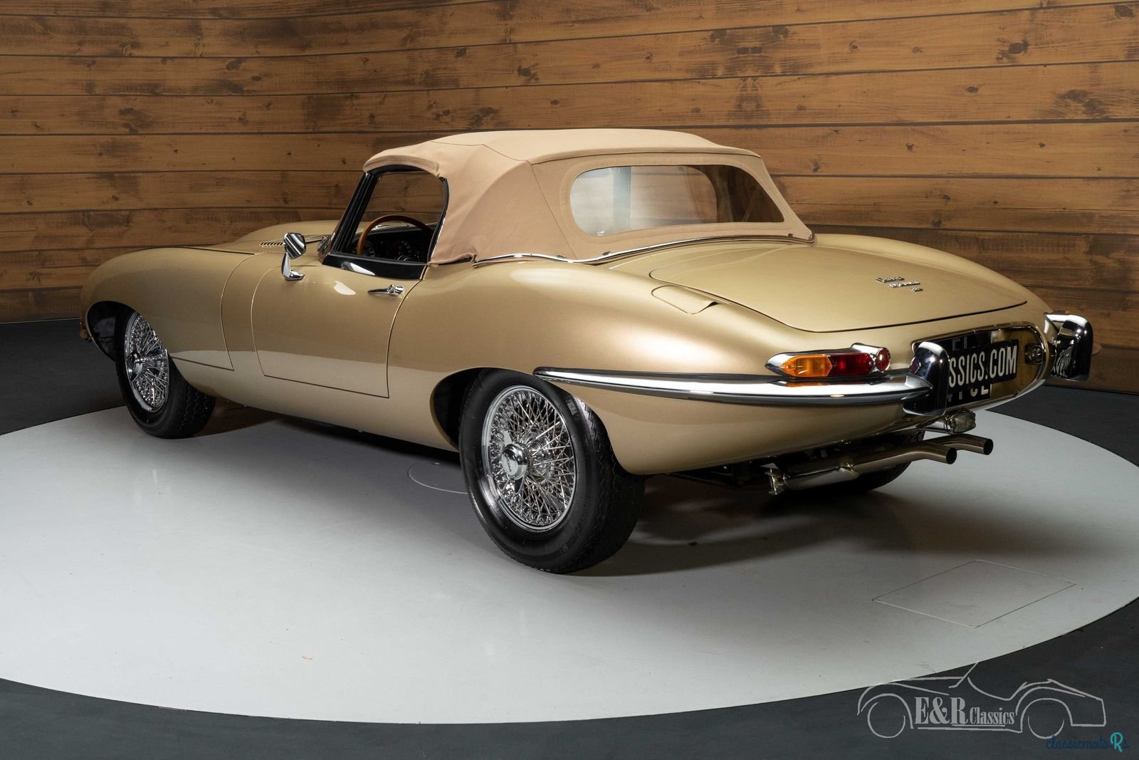 1967' Jaguar E-Type Convertible photo #5