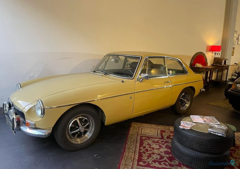 1973' MG MGB Gt photo #1