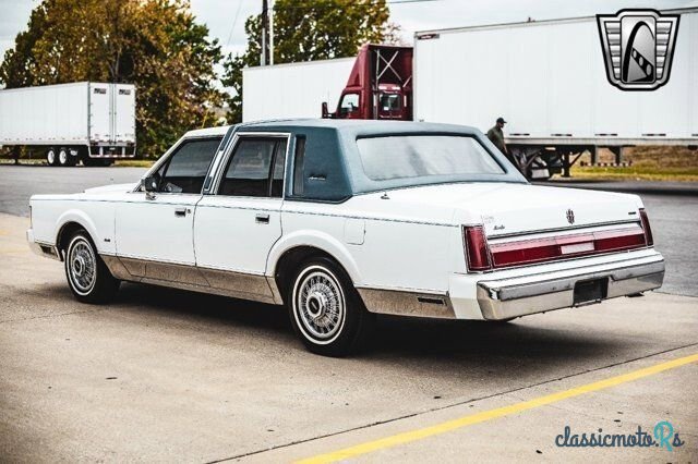 1985' Lincoln Town Car photo #5